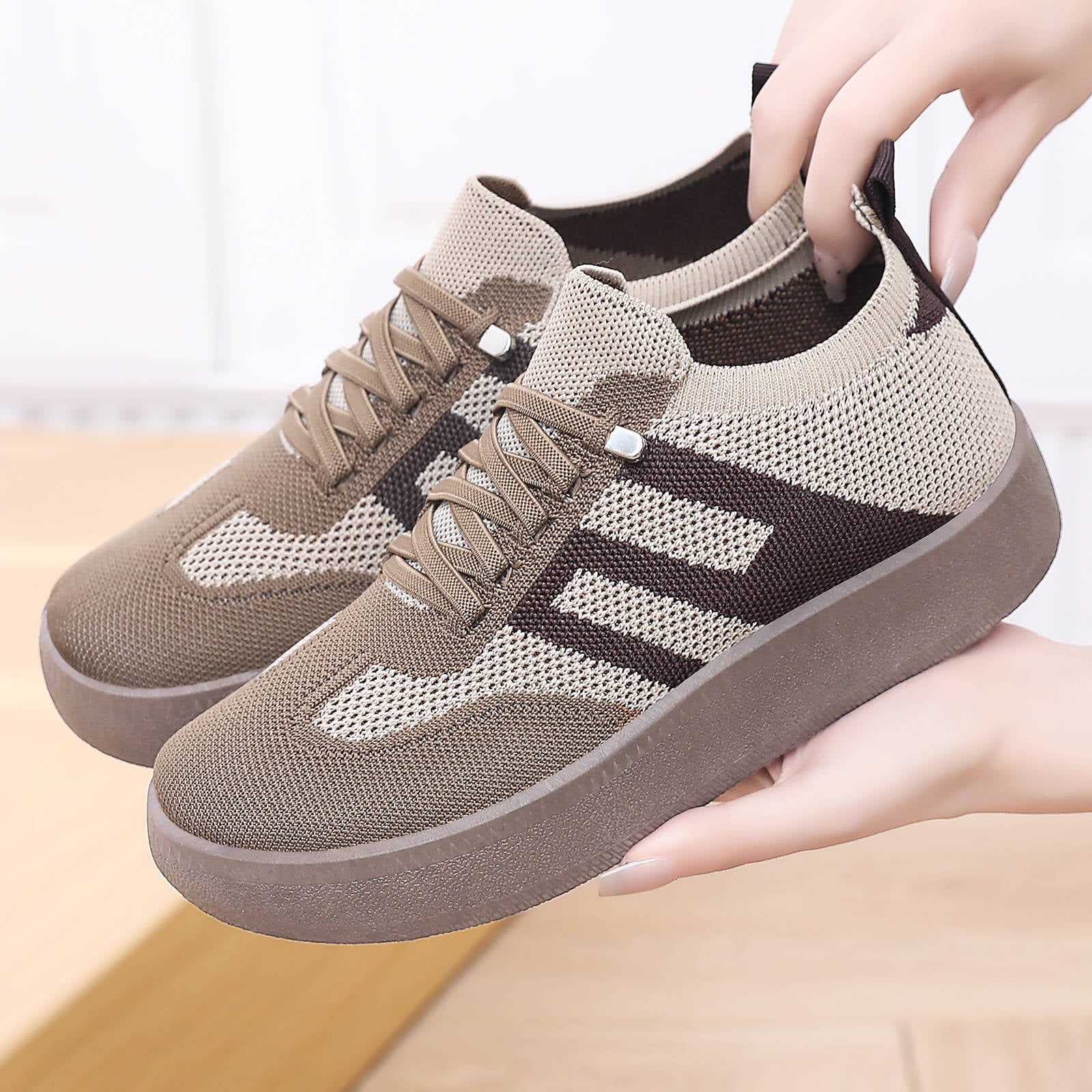 Damen Bequeme und luftige Sneaker mit Plattformsohle Heidi Mode - Image 2