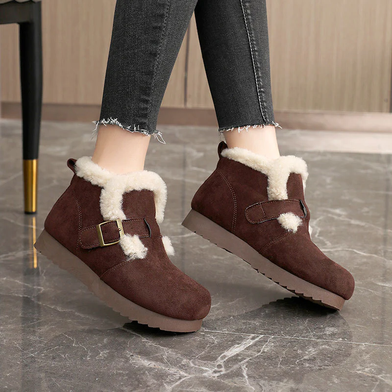 Damen Bequeme Winterstiefeletten mit weichem Innenfutter und modernem Riemendesign Heidi Mode - Image 4