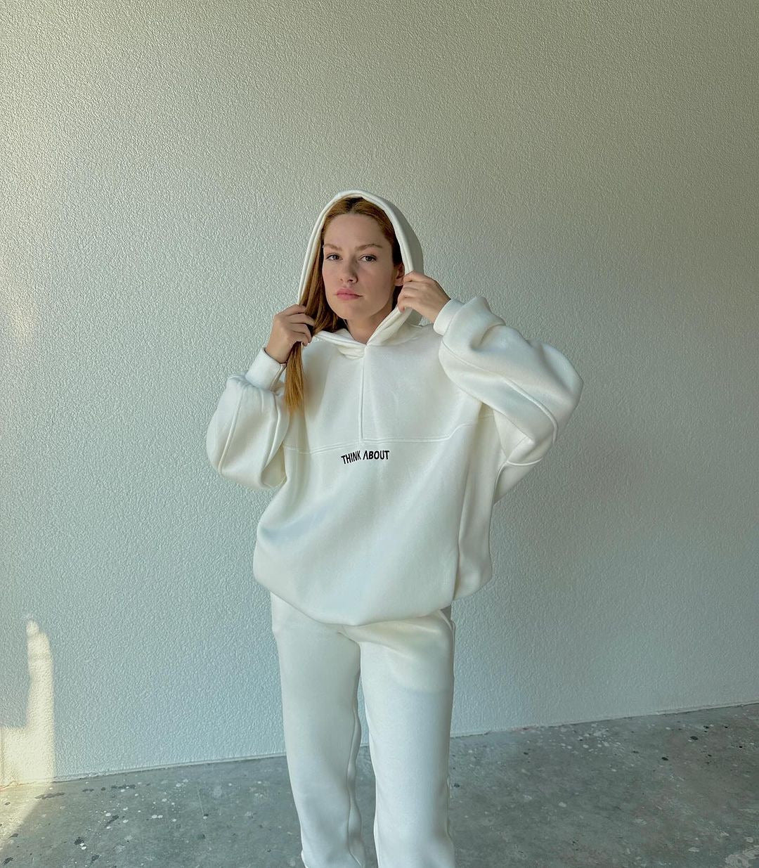 Damen Bequemer Hoodie mit Weitem Schnitt und Praktischen Kängurutaschen Heidi-Mode - Image 10