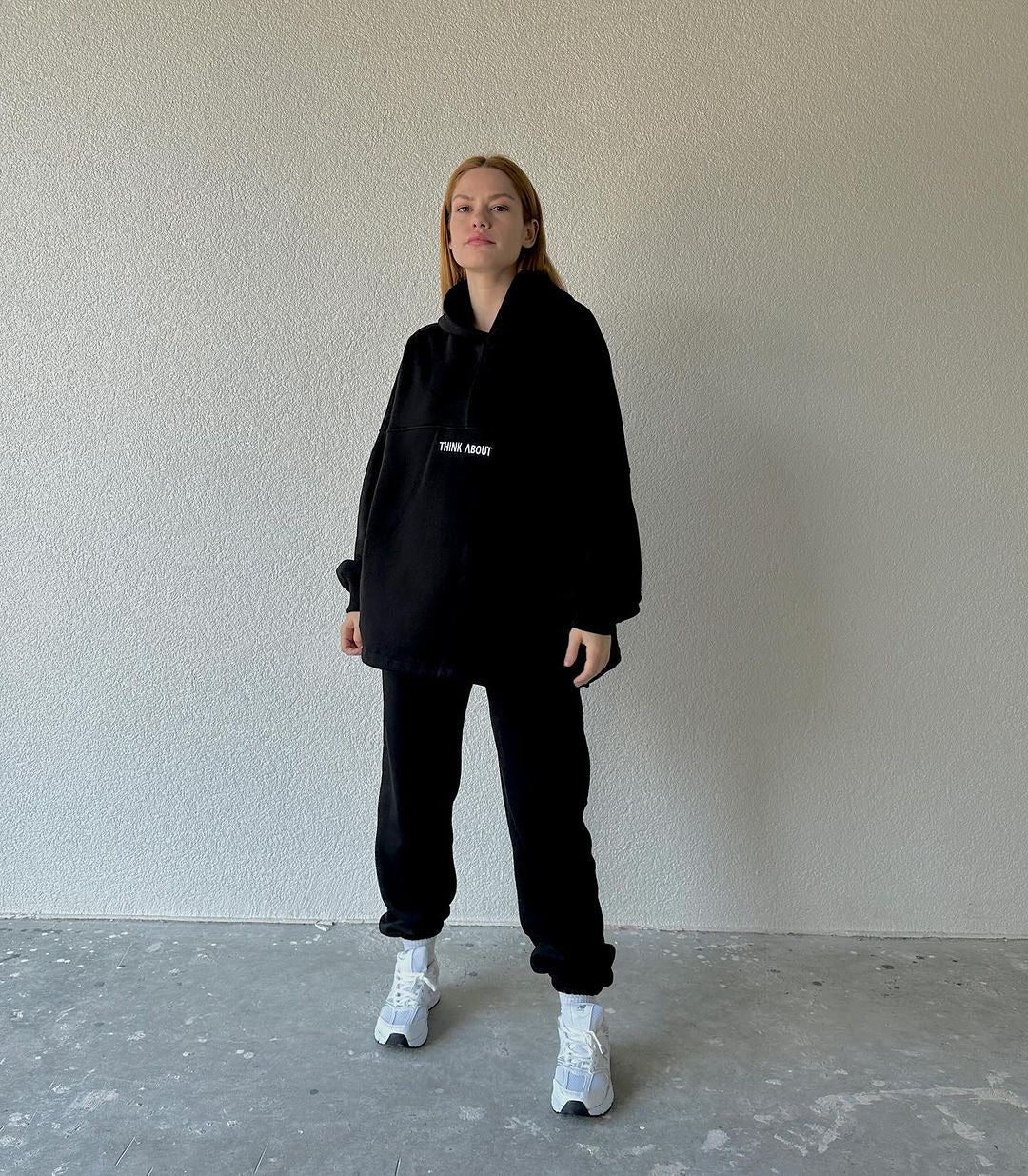 Damen Bequemer Hoodie mit Weitem Schnitt und Praktischen Kängurutaschen Heidi-Mode - Image 6