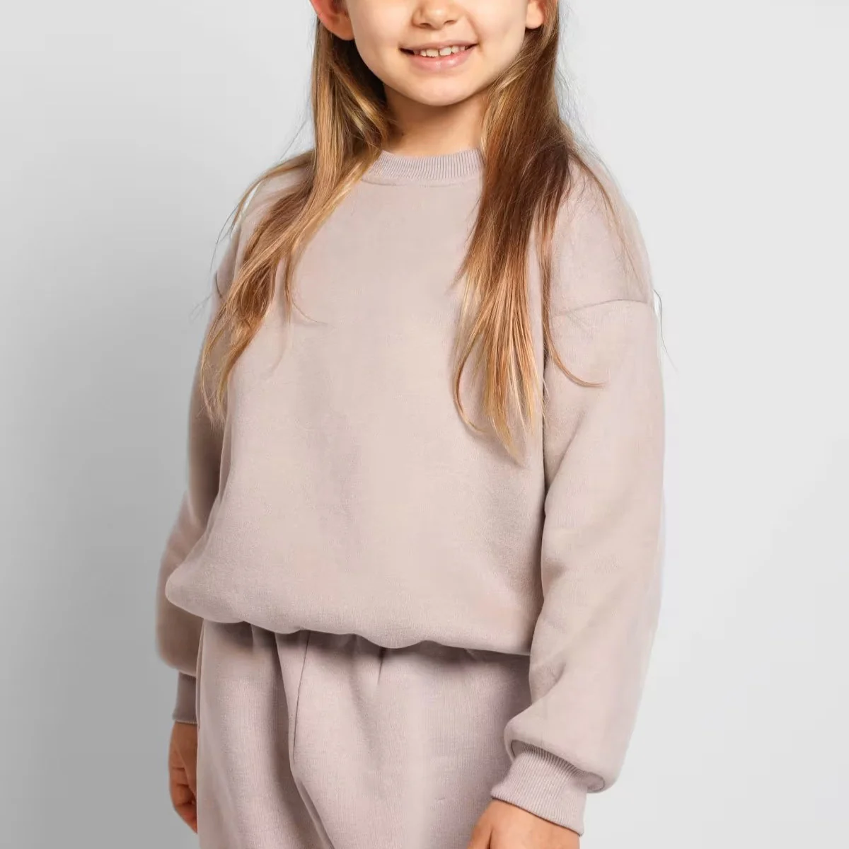 Damen bequemer Sweatshirt mit überschnittenen Schultern und hohem Kragen Heidi-Mode - Image 5