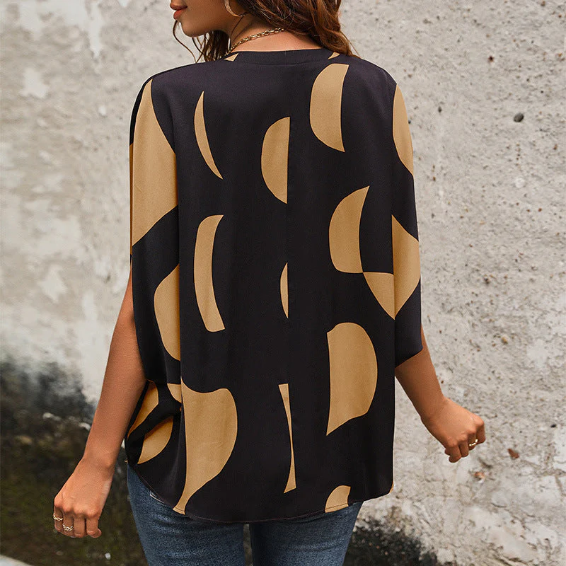 Damen Bluse Im Modernen Abstrakten Design mit V-Ausschnitt und Kurzen Ärmeln Heidi-Mode - Image 4