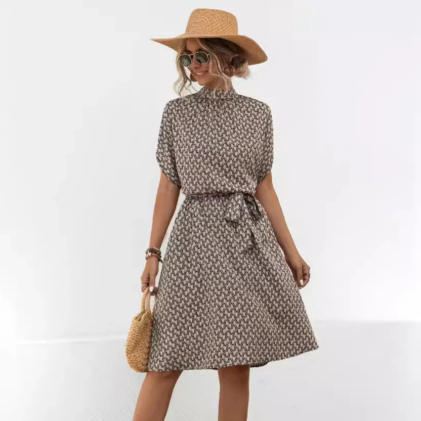 Damen Bogenmuster Kleid mit hohem Kragen und Bindegürtel Heidi-Mode - Image 3