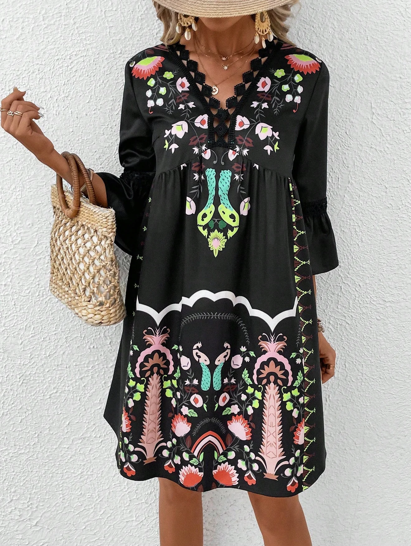 Damen Boho-Inspiriertes Kleid mit Verspielten Stickdetails und Weich Fließendem Schnitt Heidi-Mode - Image 6