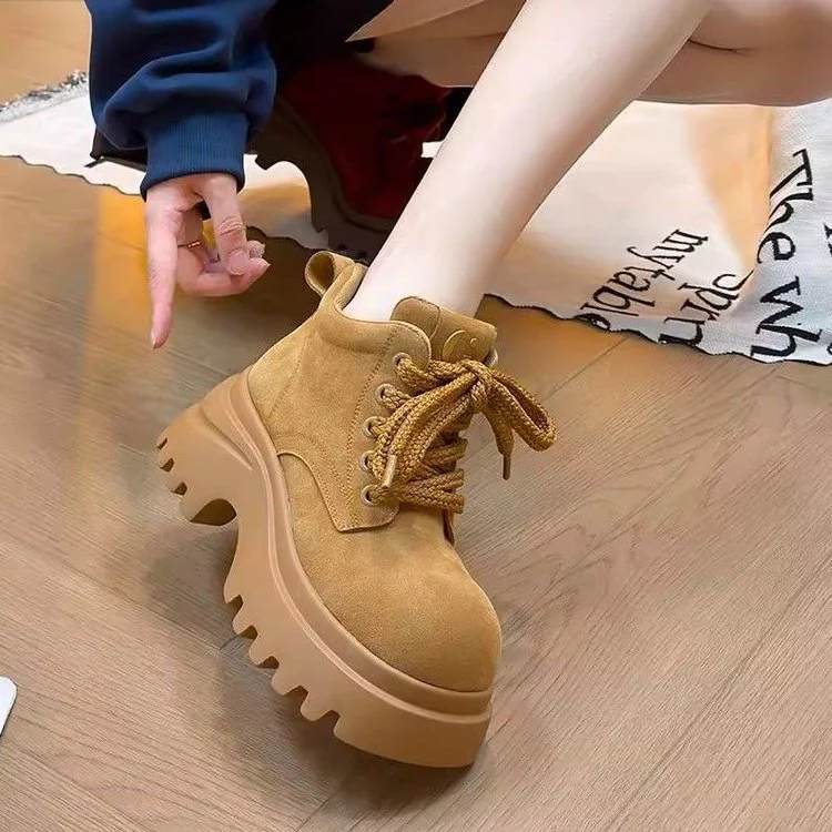 Damen Chunky Boots mit hohem Profil und robustem Schnürverschluss Heidi Mode - Image 7