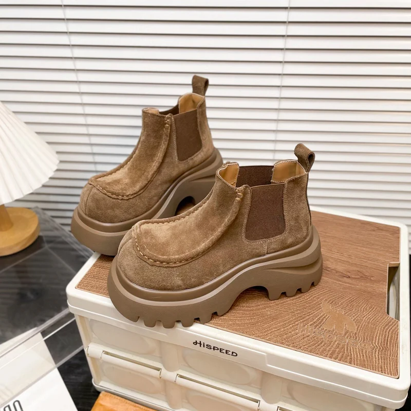 Damen Chunky Chelsea Boots mit rutschfester Profilsohle und weichem Veloursleder Heidi Mode - Image 3
