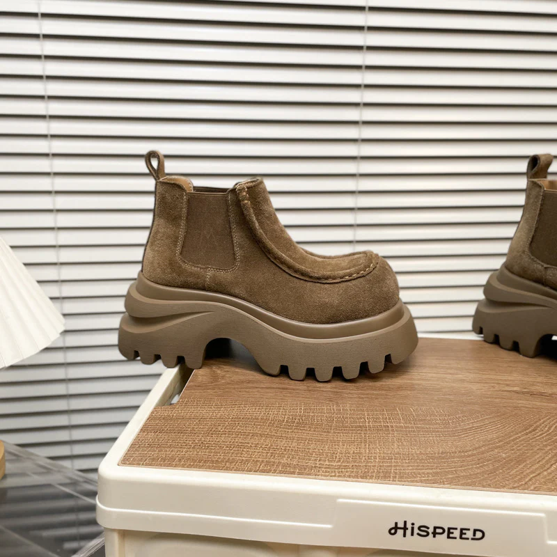 Damen Chunky Chelsea Boots mit rutschfester Profilsohle und weichem Veloursleder Heidi Mode - Image 8
