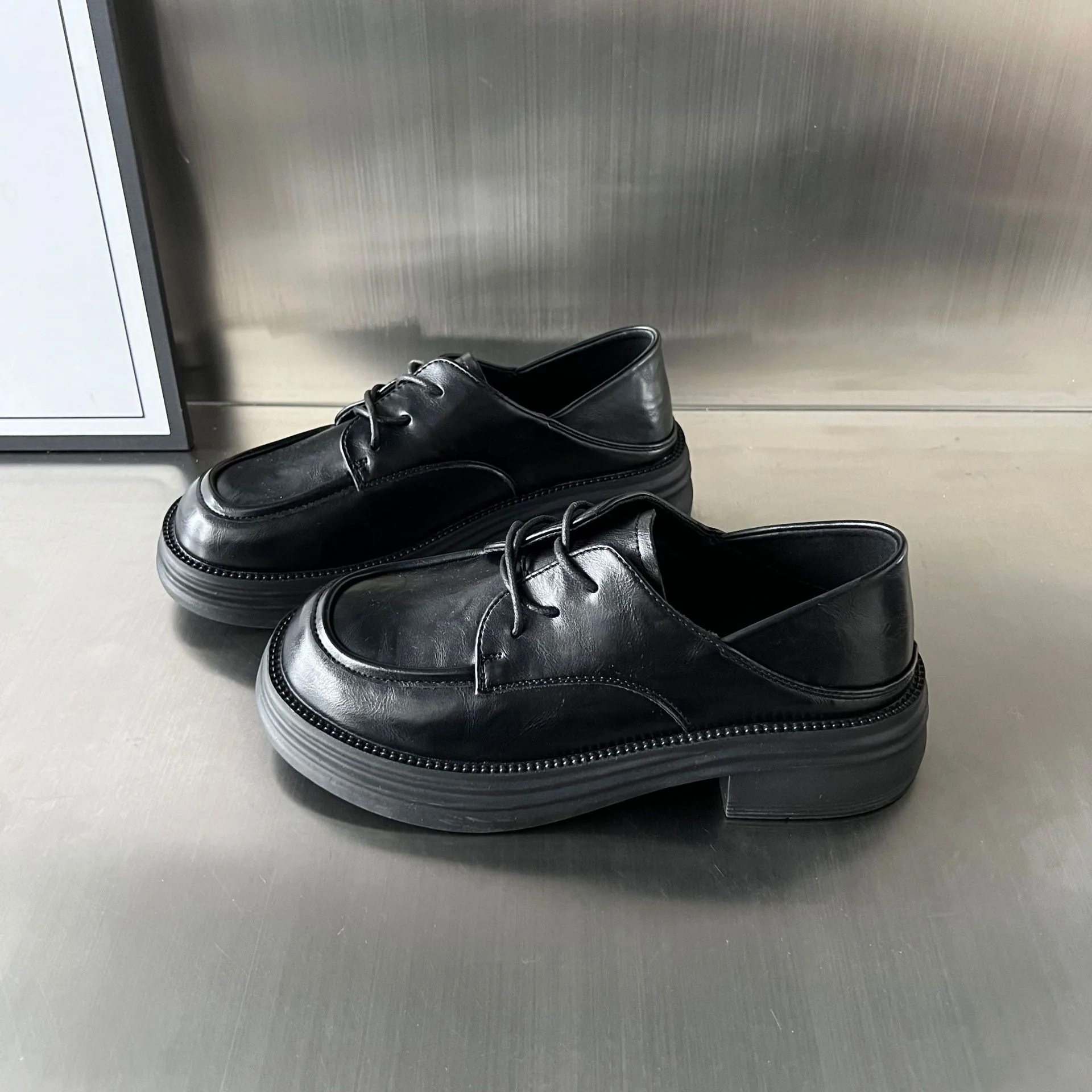 Damen Chunky Derby Schuhe mit bequemem Fußbett und modischem Design Heidi Mode - Image 7