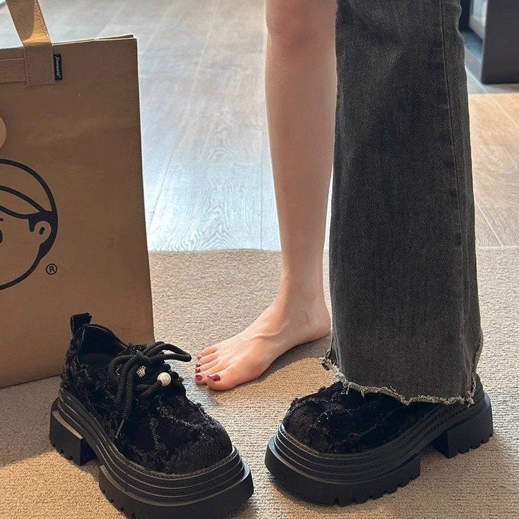 Damen Chunky Plattform-Sneaker mit strukturiertem Obermaterial und modischer Schnürung Heidi Mode - Image 4