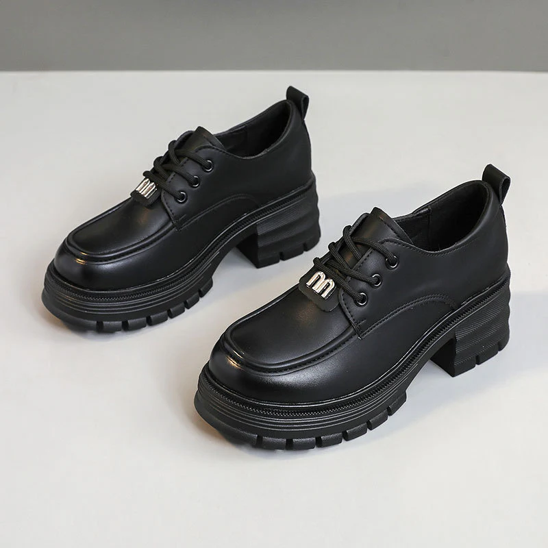 Damen Chunky Schuhe mit dämpfendem Absatz und modischen Akzenten Heidi Mode - Image 6