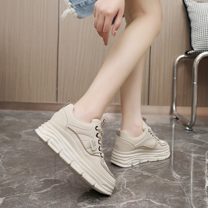 Damen Chunky Sneaker mit dämpfendem Sohlenprofil und modischem Design Heidi Mode - Image 3