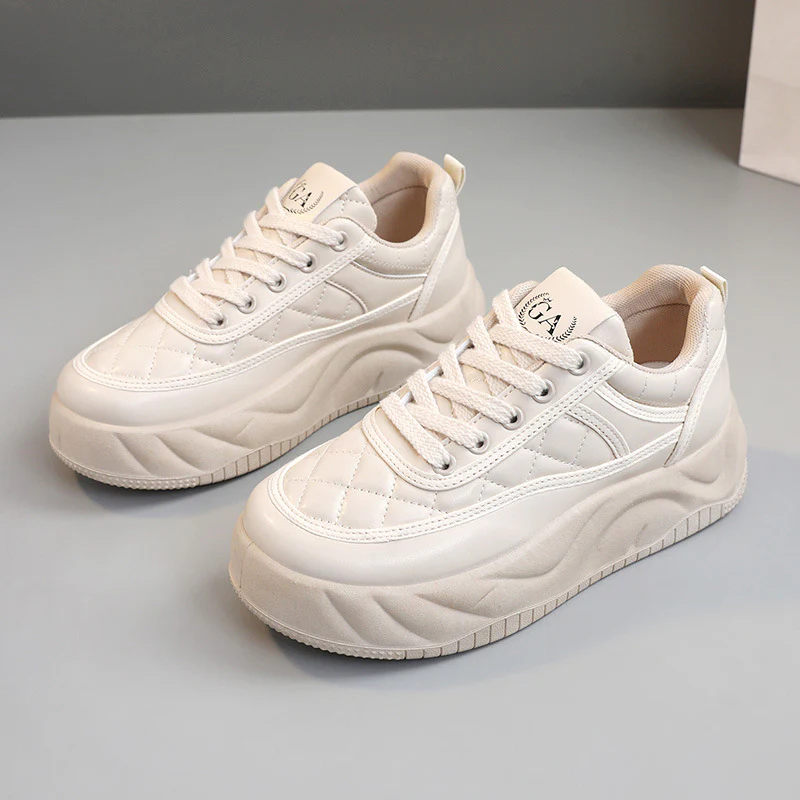 Damen Chunky Sneaker mit gepolstertem Fußbett und modischem Design Heidi Mode - Image 7