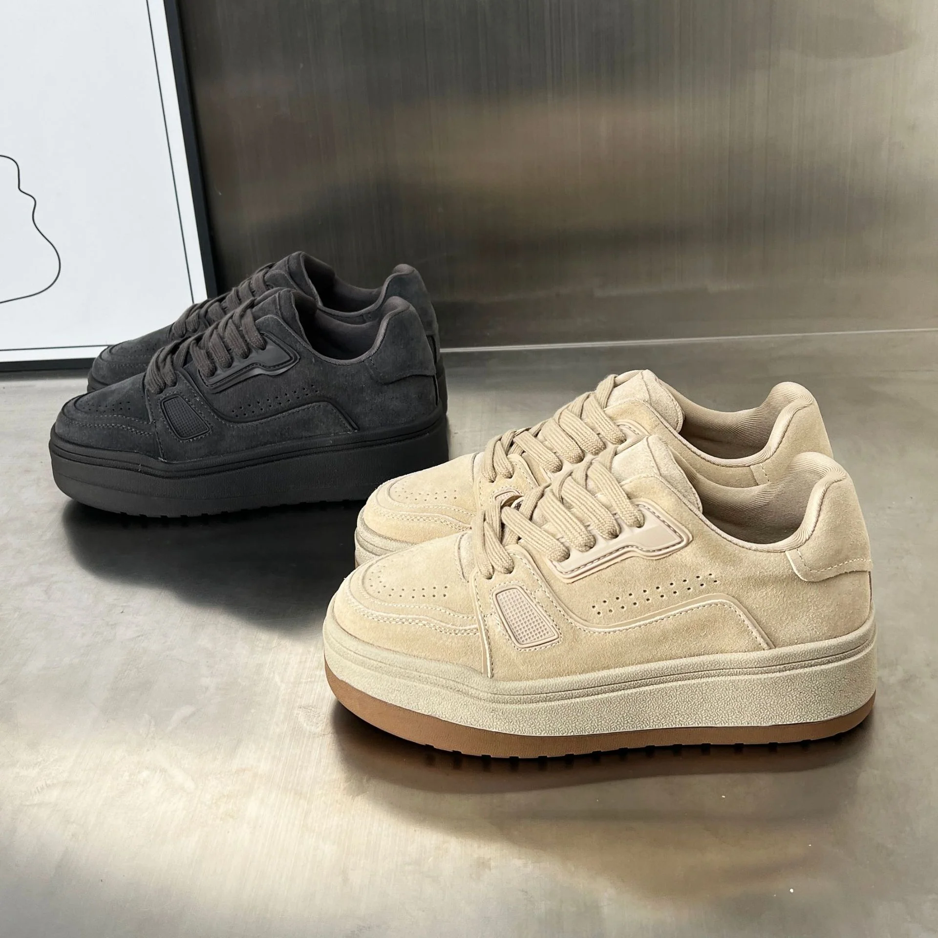 Damen Chunky Sneakers aus hochwertigem Wildleder mit bequemem Fußbett und rutschfester Sohle Heidi Mode - Image 3
