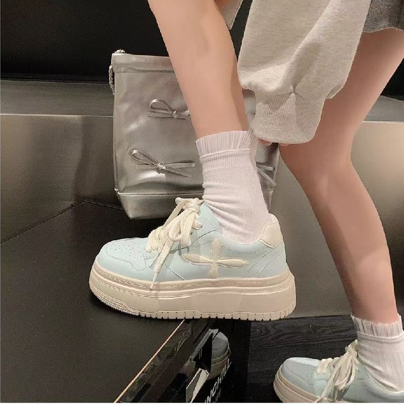 Damen Chunky Sneakers mit gepolsterter Sohle und modischem Design Heidi Mode - Image 5
