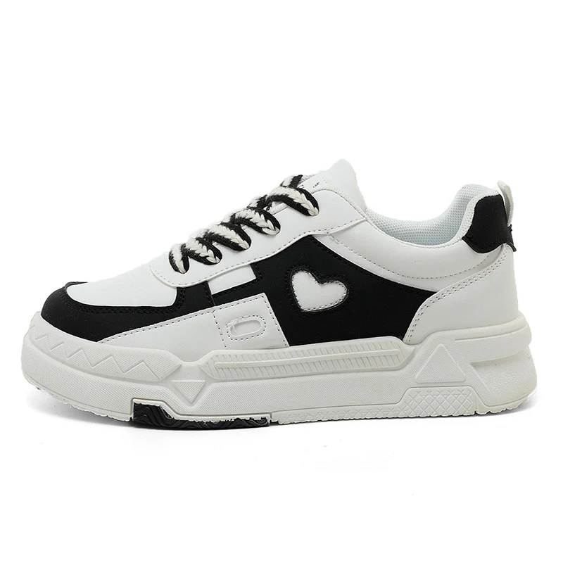 Damen Chunky Sneakers mit Herz-Applikation und dämpfender Sohle Heidi Mode - Image 6