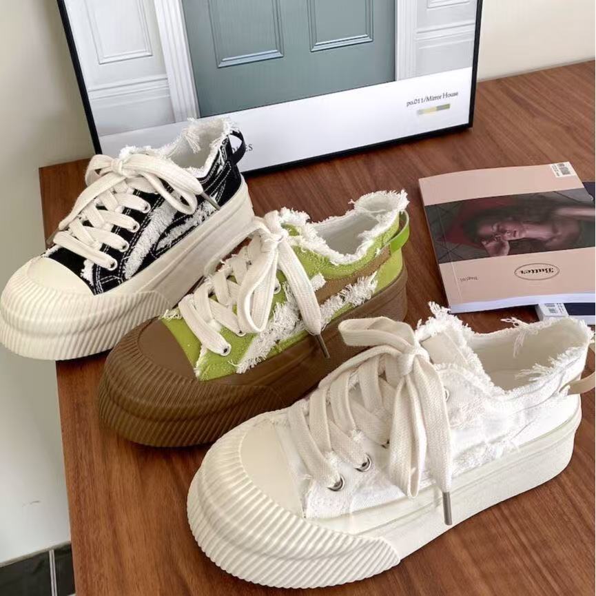 Damen Chunky Sneakers mit individuellen Fransen-Details und dämpfender Sohle Heidi Mode - Image 4