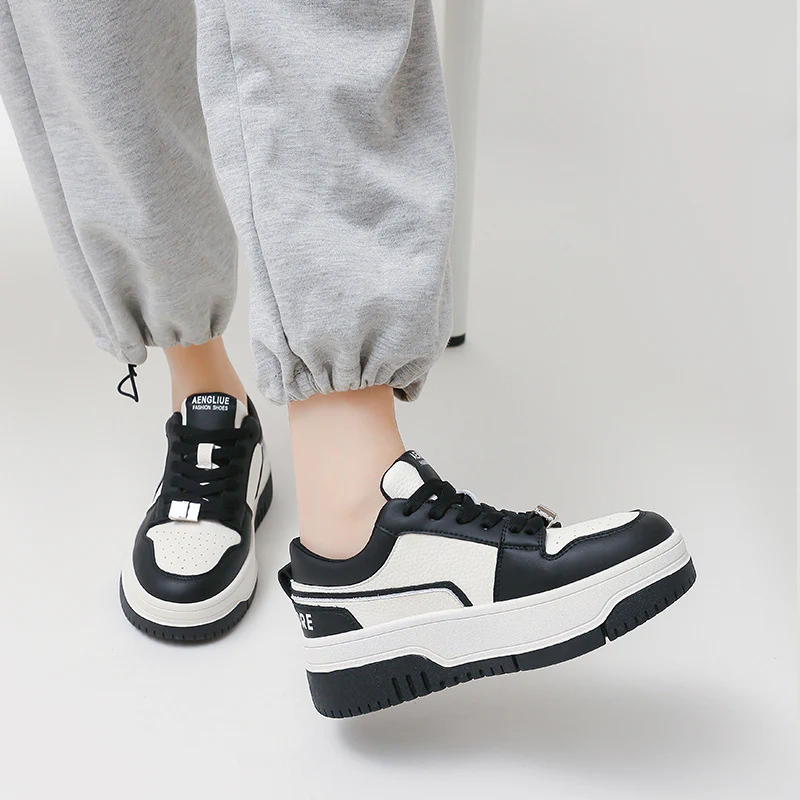 Damen Chunky Sneakers mit innovativem Sohlenprofil und modischem Obermaterial Heidi Mode - Image 3