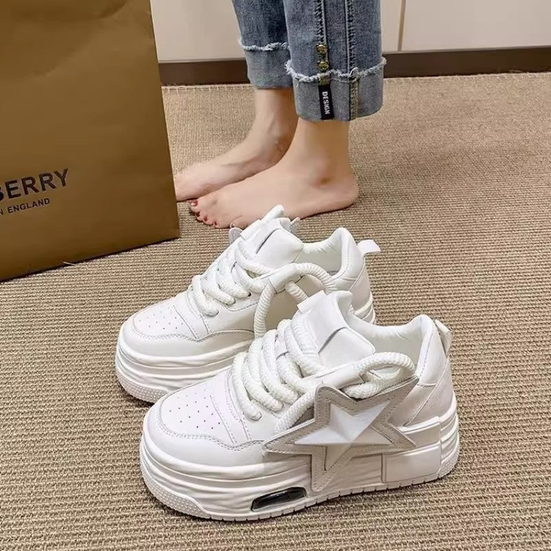 Damen Chunky Sneakers mit integriertem Air-System und markantem Sternen-Design Heidi Mode - Image 7