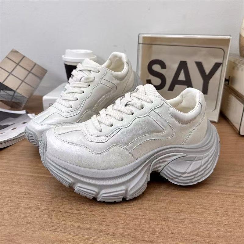 Damen Chunky Sneakers mit modischem Obermaterial und stabiler Sohlenkonstruktion Heidi Mode - Image 4