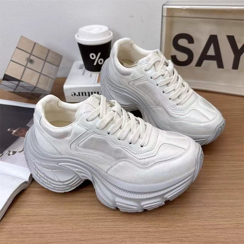 Damen Chunky Sneakers mit modischem Obermaterial und stabiler Sohlenkonstruktion Heidi Mode - Image 5
