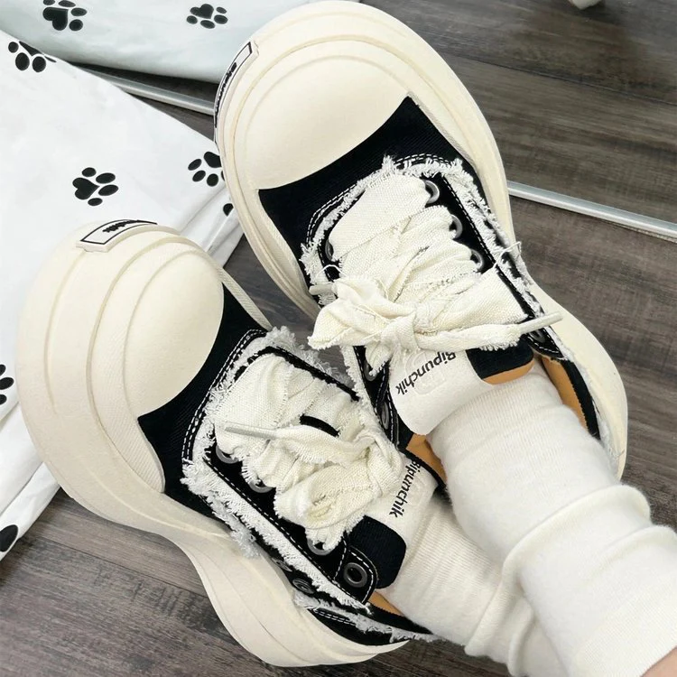 Damen Chunky Sneakers mit modischen Akzenten und innovativer Sohlentechnologie Heidi Mode - Image 2