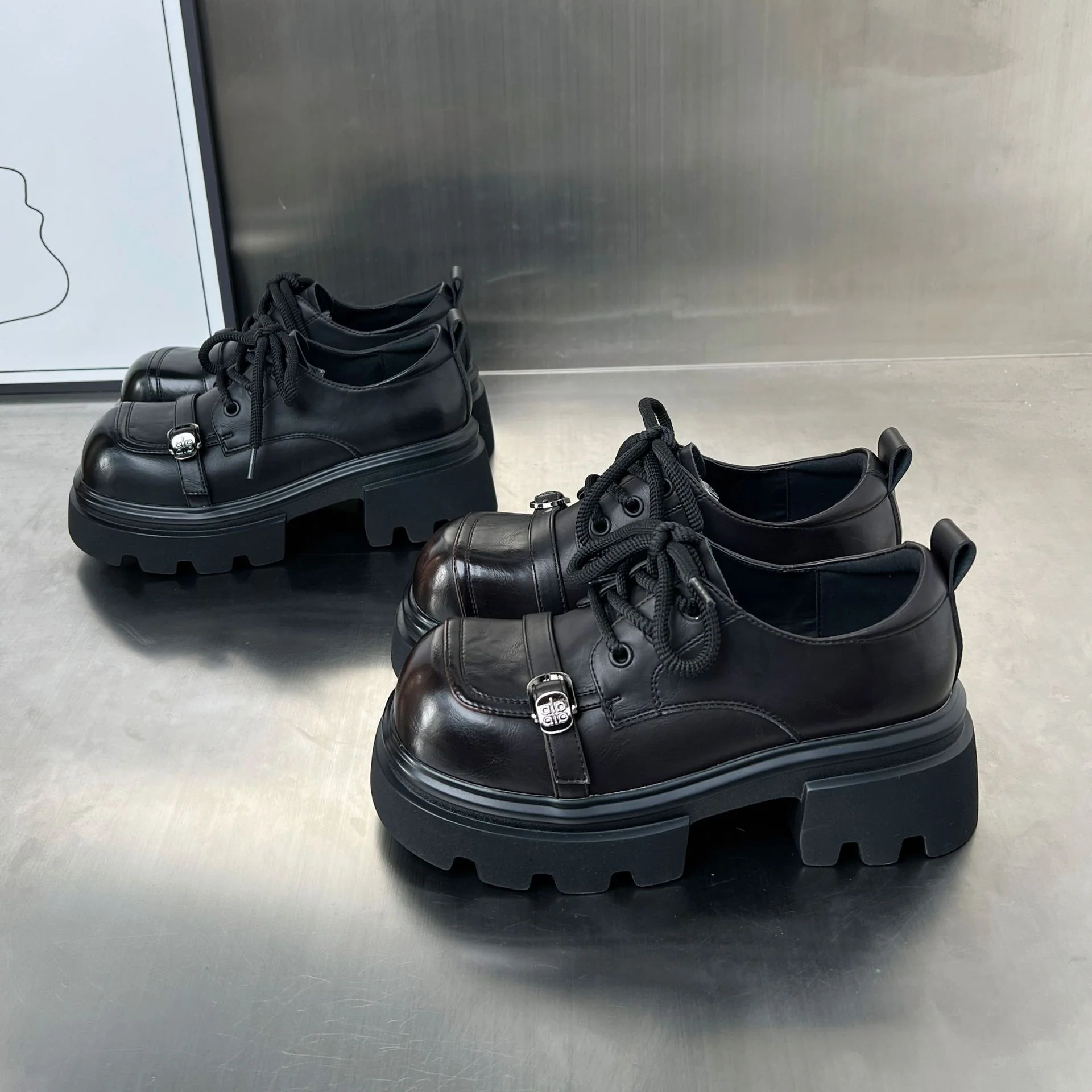 Damen Chunky Sneakers mit robustem Sohlenprofil und modischem Design Heidi Mode - Image 3