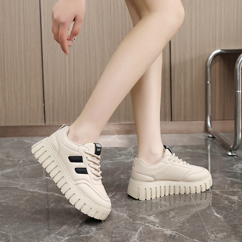 Damen Chunky Sneakers mit rutschfester Laufsohle und gepolstertem Innenfutter Heidi Mode - Image 4