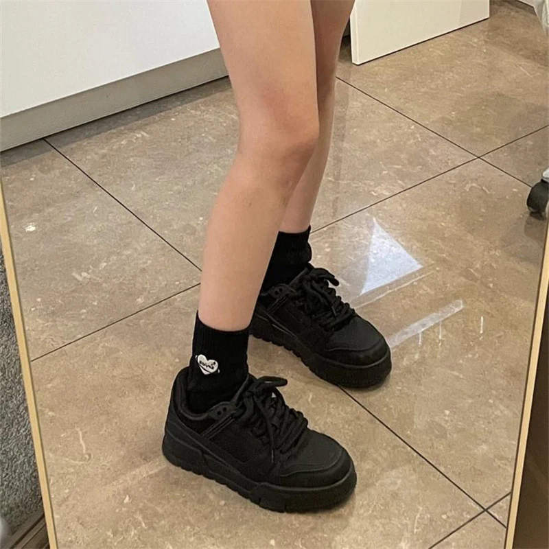 Damen Chunky Sneakers mit rutschfester Sohle und atmungsaktivem Obermaterial Heidi Mode - Image 4