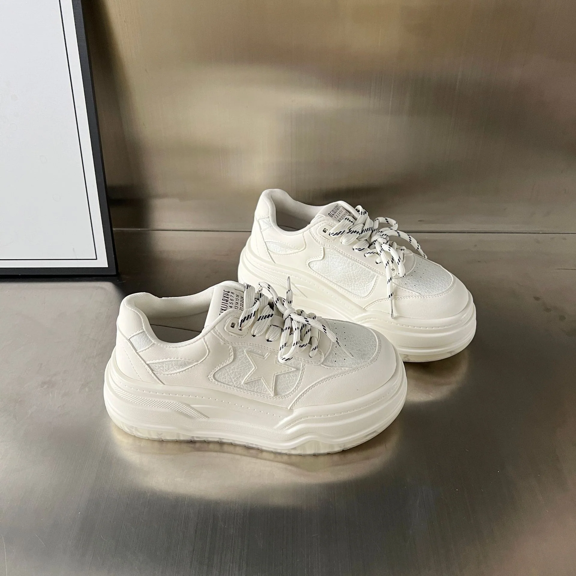 Damen Chunky Sneakers mit stabiler Plattform und atmungsaktiver Obermaterialbeschaffenheit Heidi Mode - Image 2