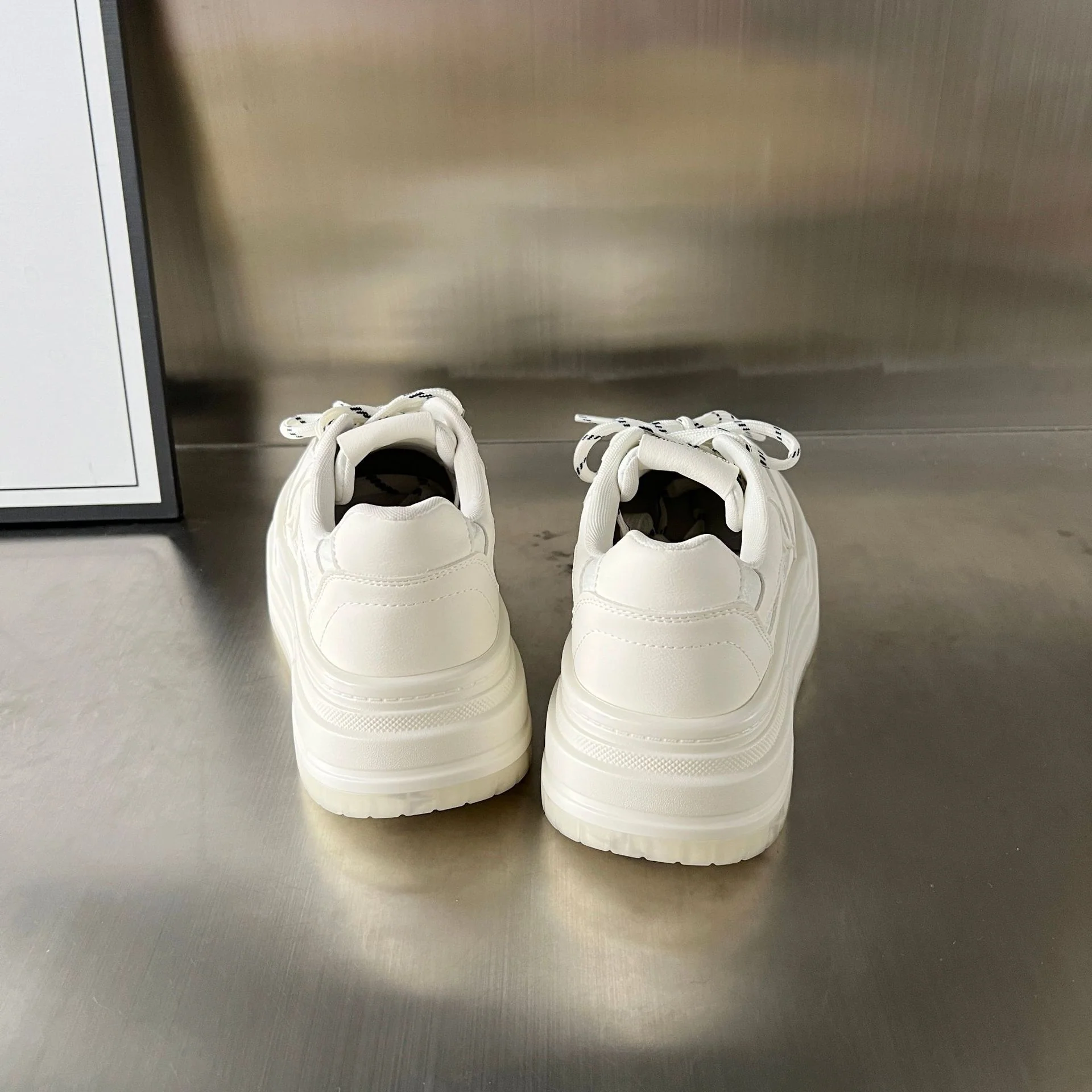 Damen Chunky Sneakers mit stabiler Plattform und atmungsaktiver Obermaterialbeschaffenheit Heidi Mode - Image 4