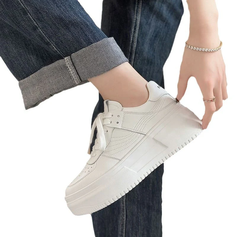 Damen Chunky Sneakers mit verstärkter Profilsohle und atmungsaktiver Konstruktion Heidi Mode - Image 5