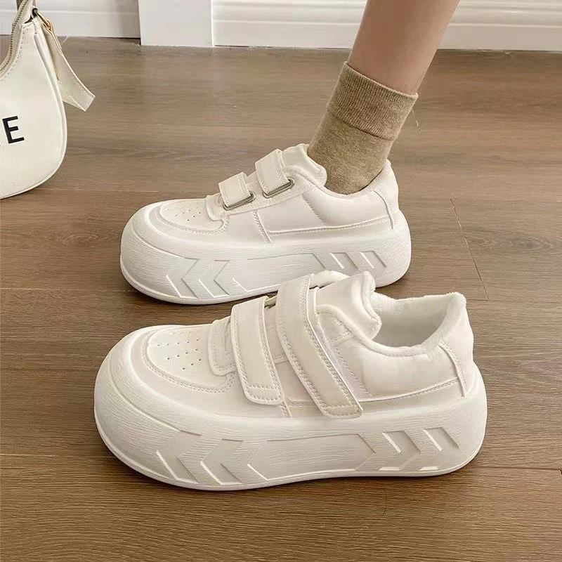 Damen Chunky Sneakers mit verstellbarem Klettverschluss und dämpfender Sohle Heidi Mode - Image 4