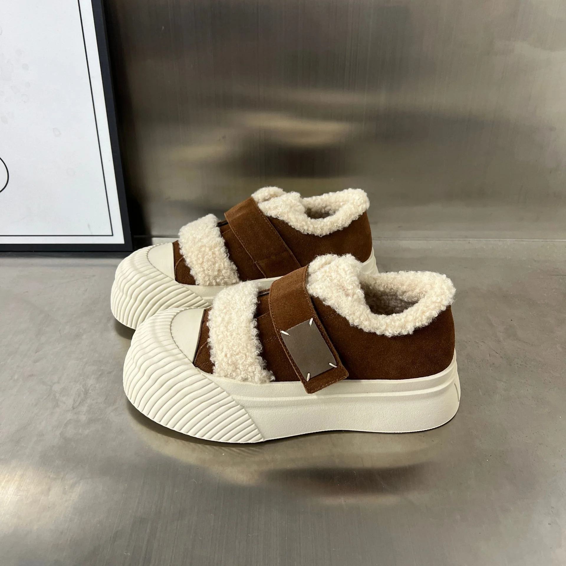 Damen Chunky Sneakers mit warmem Futter und praktischem Klettverschluss Heidi Mode - Image 2