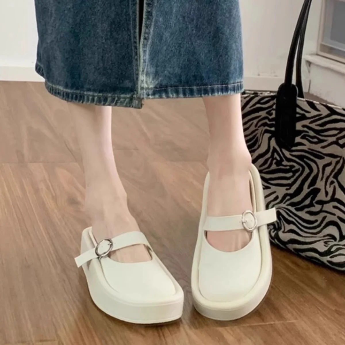 Damen Clogs mit eleganter Schnalle und bequemem Innenfutter Heidi Mode - Image 4