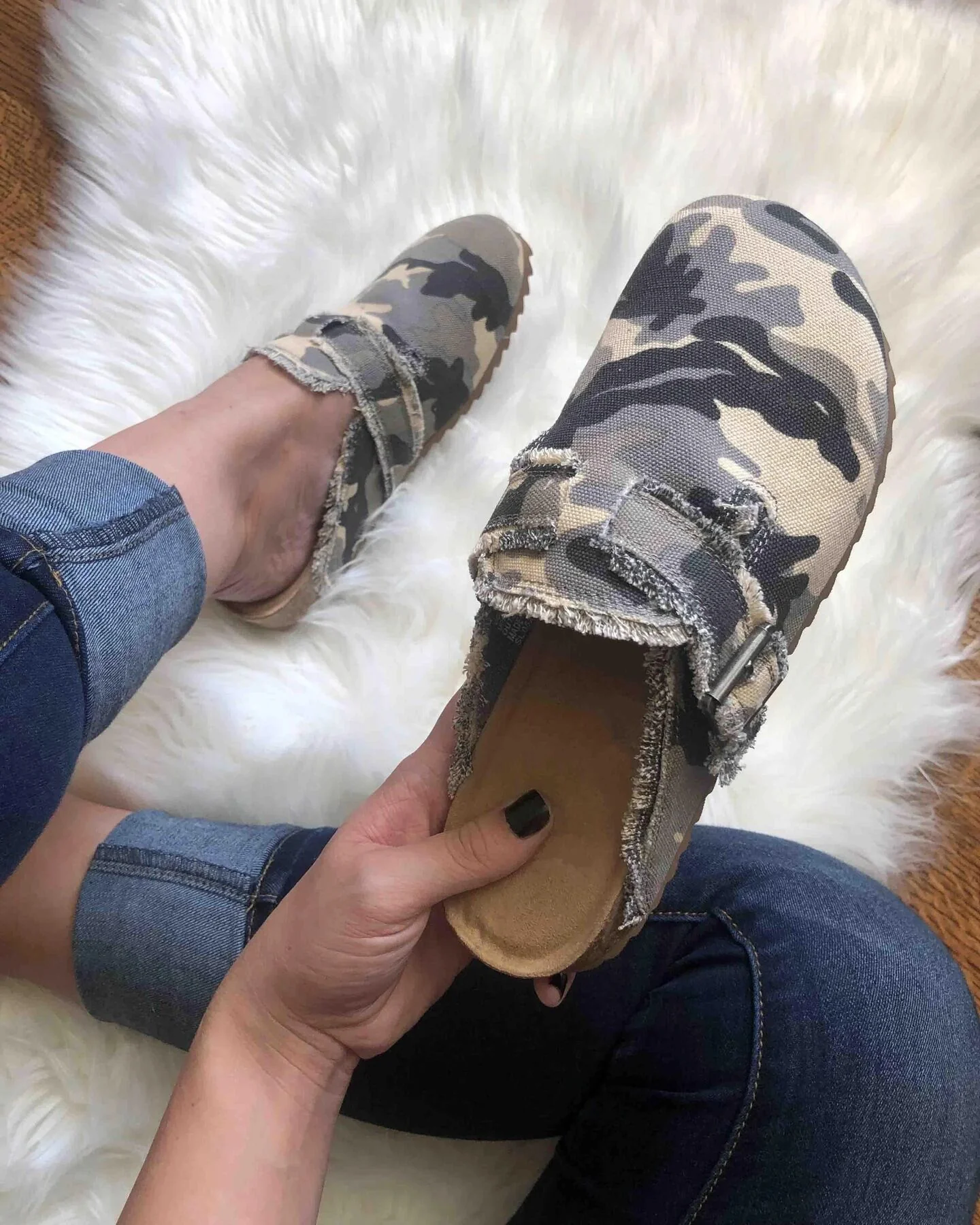 Damen Clogs mit lässigem Camouflage-Design und weichem Fußbett Heidi Mode - Image 8