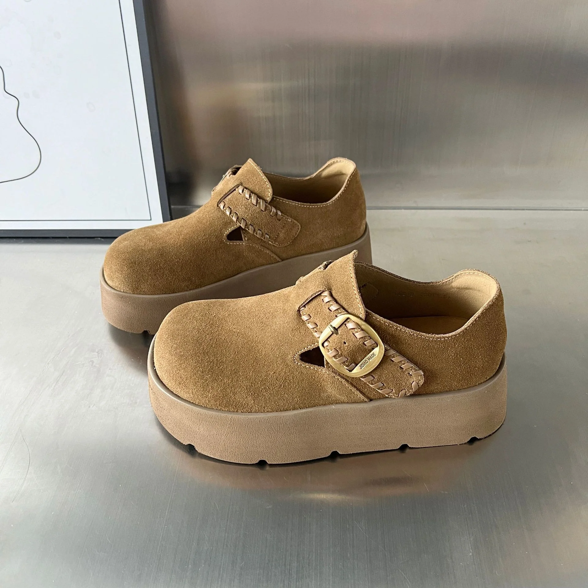 Damen Clogs mit modischem Riemen und komfortablem Fußbett Heidi Mode - Image 3