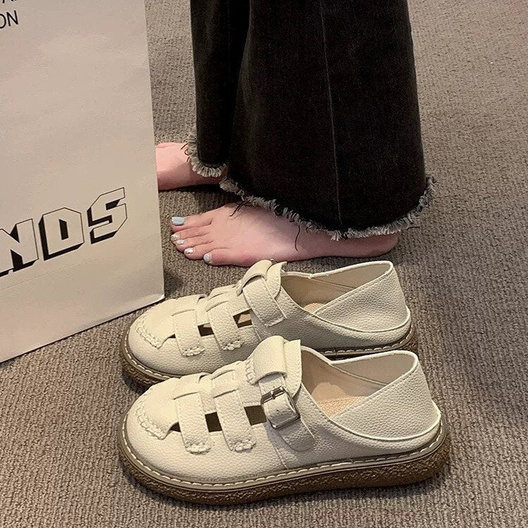 Damen Clogs mit modischem Riemenverschluss und rutschfester Sohle Heidi Mode - Image 2