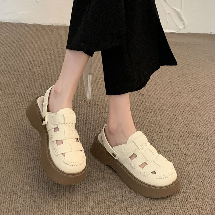 Damen Clogs mit verstellbaren Riemen und komfortablem Plateau Heidi Mode - Image 4