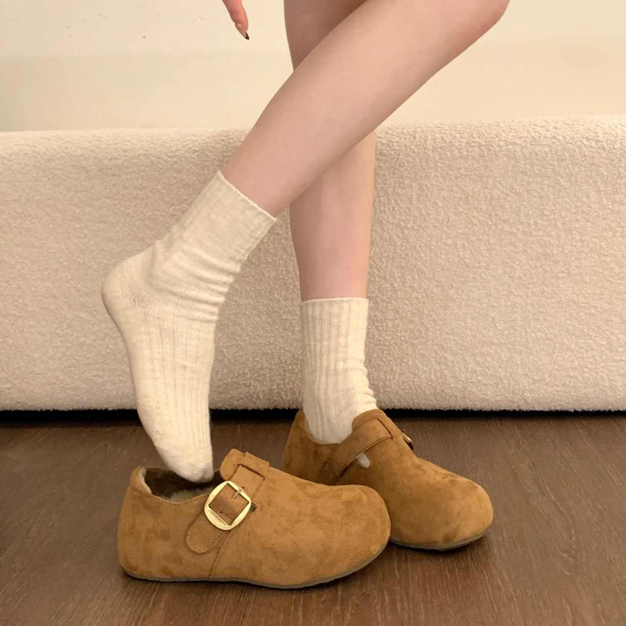 Damen Clogs mit weich gepolstertem Innenfutter und verstellbarem Riemen Heidi Mode - Image 2