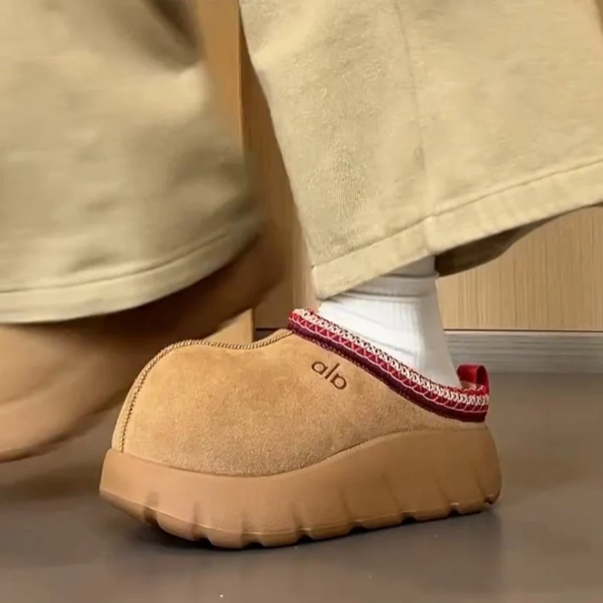 Damen Clogs mit weichem Innenfutter und stylischem Dekor Heidi Mode - Image 3