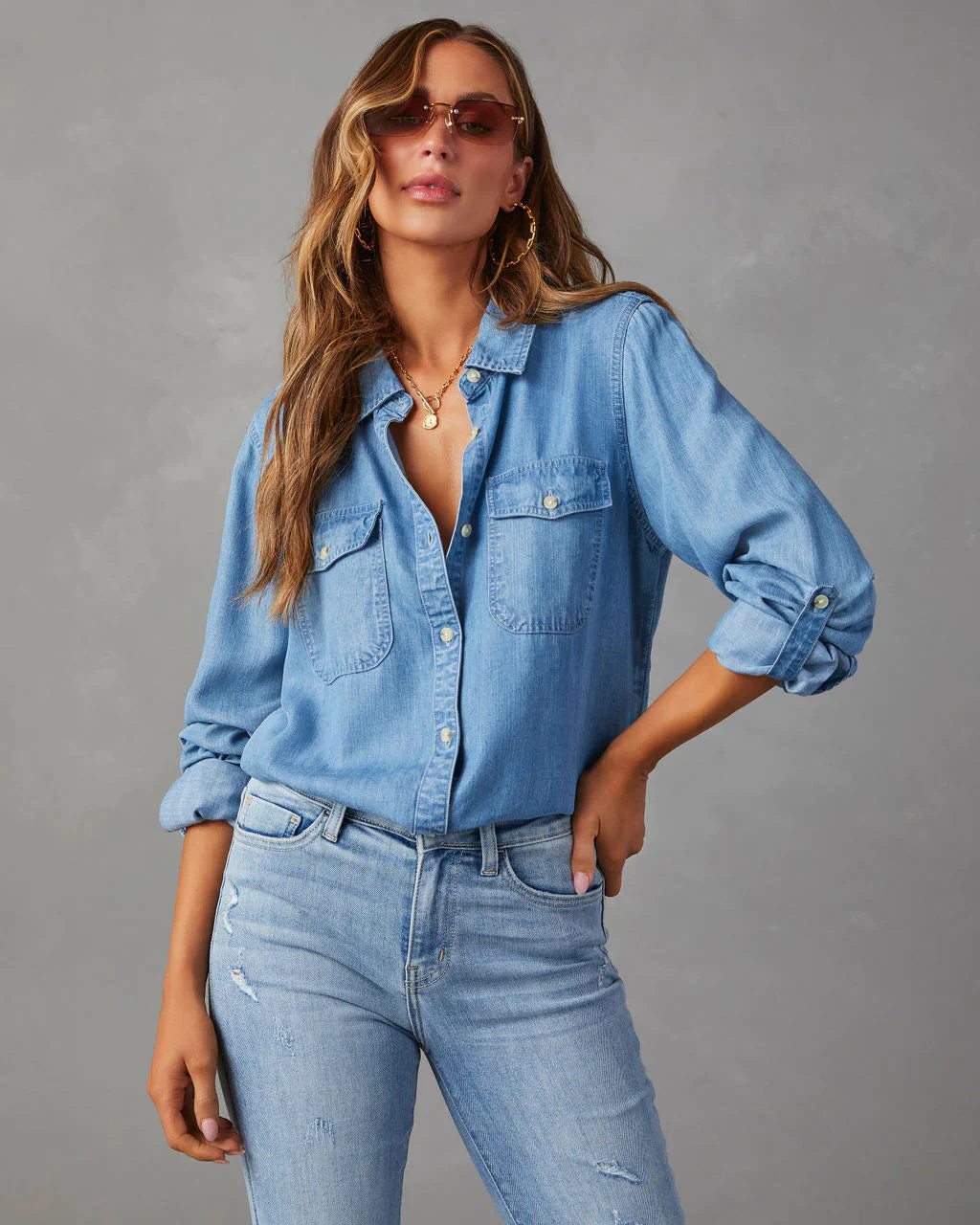 Damen Denim-Hemd mit Umschlagbaren Ärmeln und Zwei Brusttaschen Heidi-Mode - Image 6