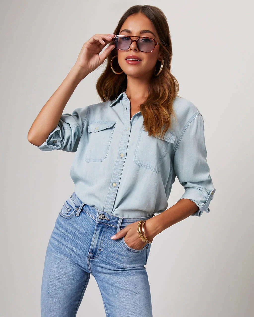 Damen Denim-Hemd mit Umschlagbaren Ärmeln und Zwei Brusttaschen Heidi-Mode - Image 7