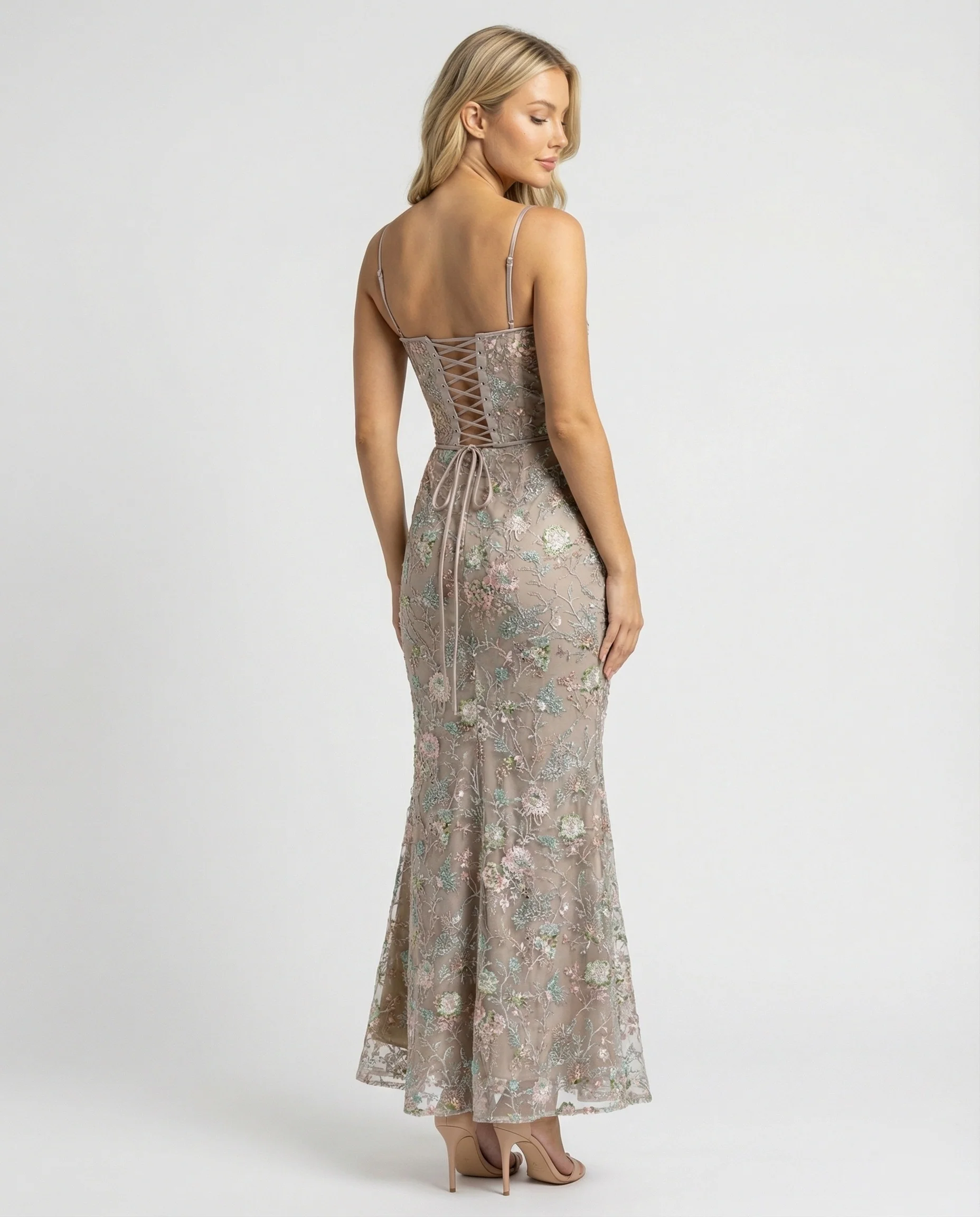 Abendkleid lang mit Spitze und Stickerei - Image 3