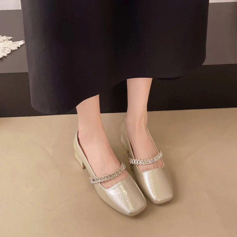 Damen Elegante Absatzschuhe mit Glitzerkette Heidi Mode - Image 4