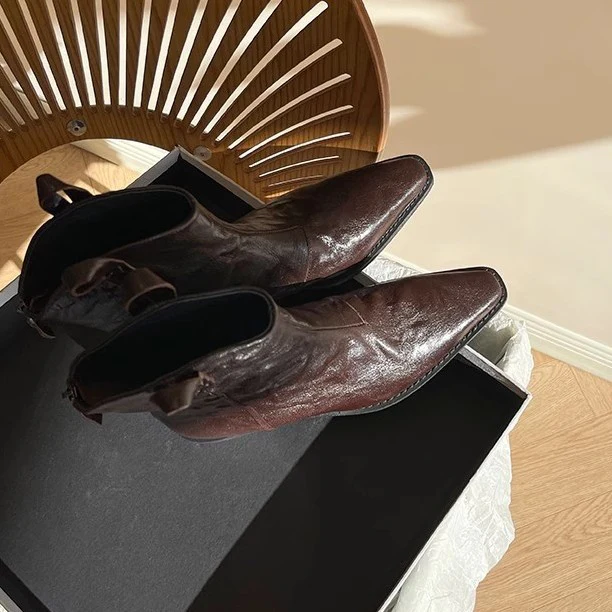 Damen Elegante Ankle Boots mit edler Lederoberfläche und modischem Blockabsatz Heidi Mode - Image 3