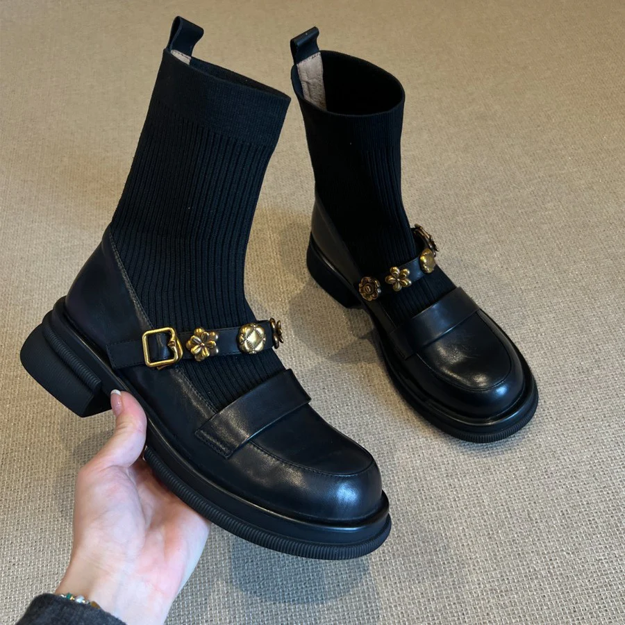 Damen Elegante Ankle Boots mit modischem Strickschaft und dekorativen Schnallen Heidi Mode - Image 4