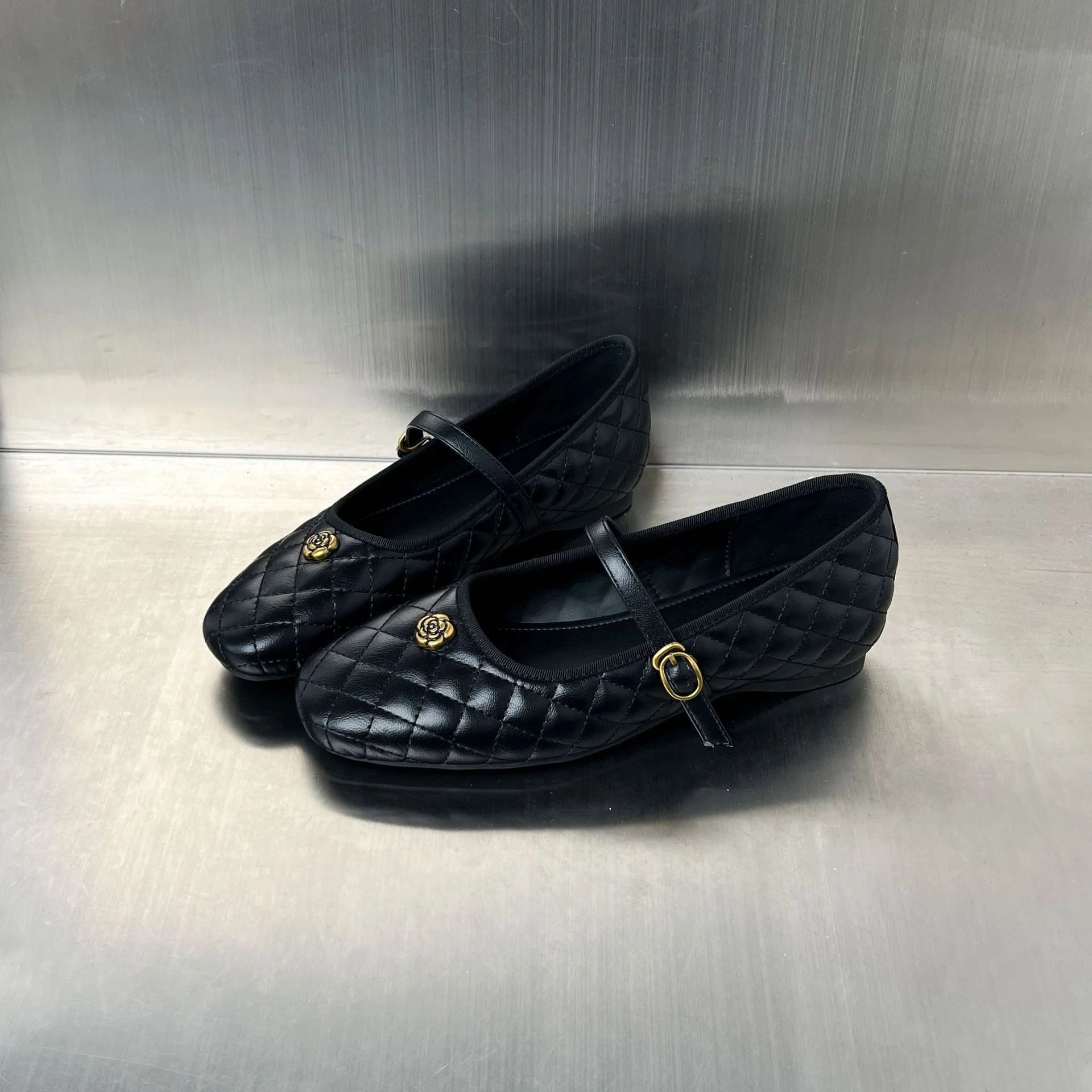 Damen elegante Ballerinas mit bequemer Riemenverzierung und edler Steppung Heidi Mode - Image 6