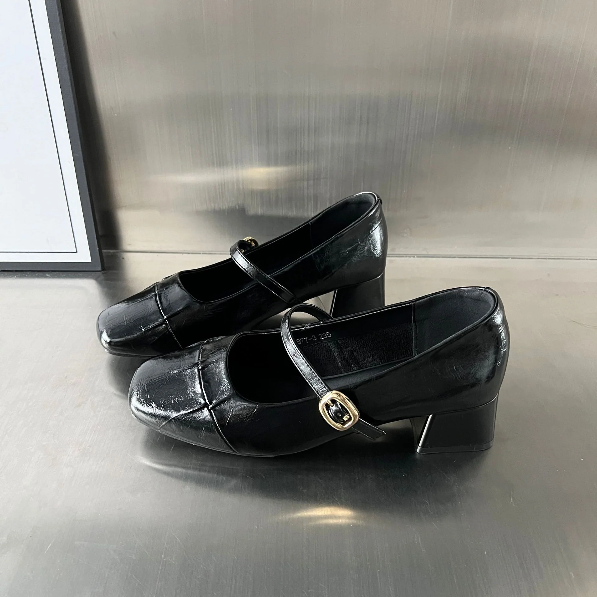 Damen Elegante Ballerinas mit dekorativem Riemen und hochwertiger Lederoberfläche Heidi Mode - Image 2