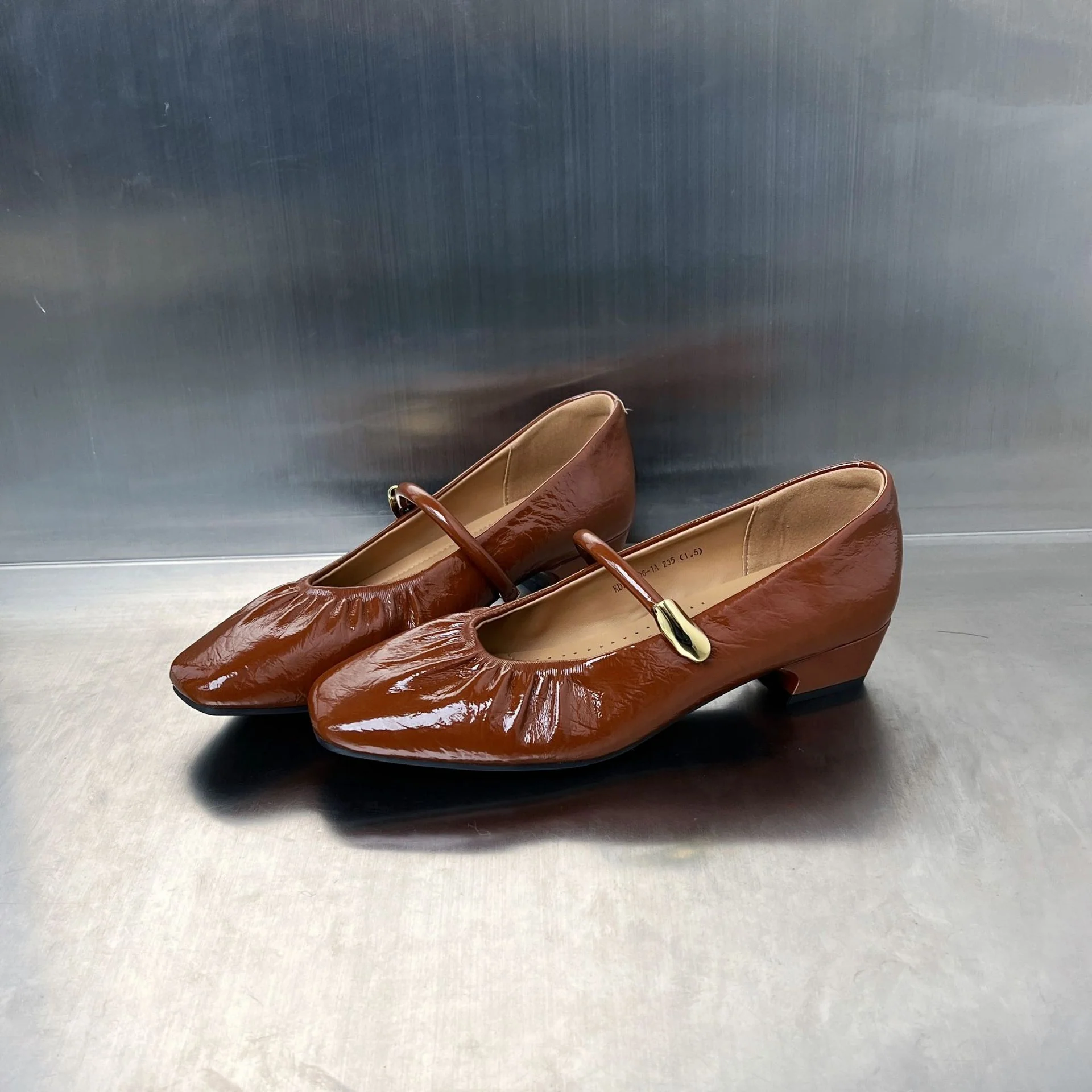 Damen elegante Ballerinas mit dekorativem Riemen und hohem Glanzfinish Heidi Mode - Image 6