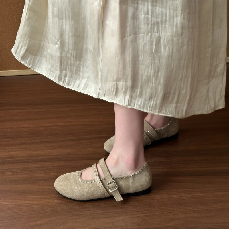Damen Elegante Ballerinas mit dekorativen Schnallen und weichem Wildleder Heidi Mode - Image 3